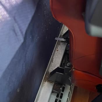 Süha Turizm Pis Ve Eski Otobüs