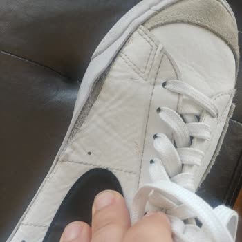 Sneaks Up İncelemek İçin Verdiğim Ayakkabıyı Kaybetti