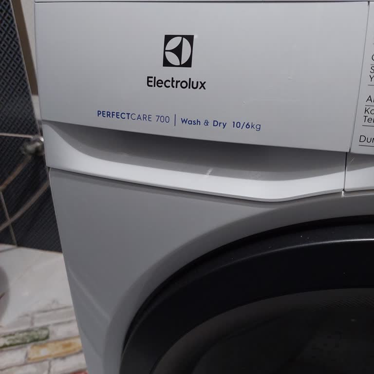 Electrolux Elektro Lüks Sattığı Ürünlerin Arkasında Durmuyor