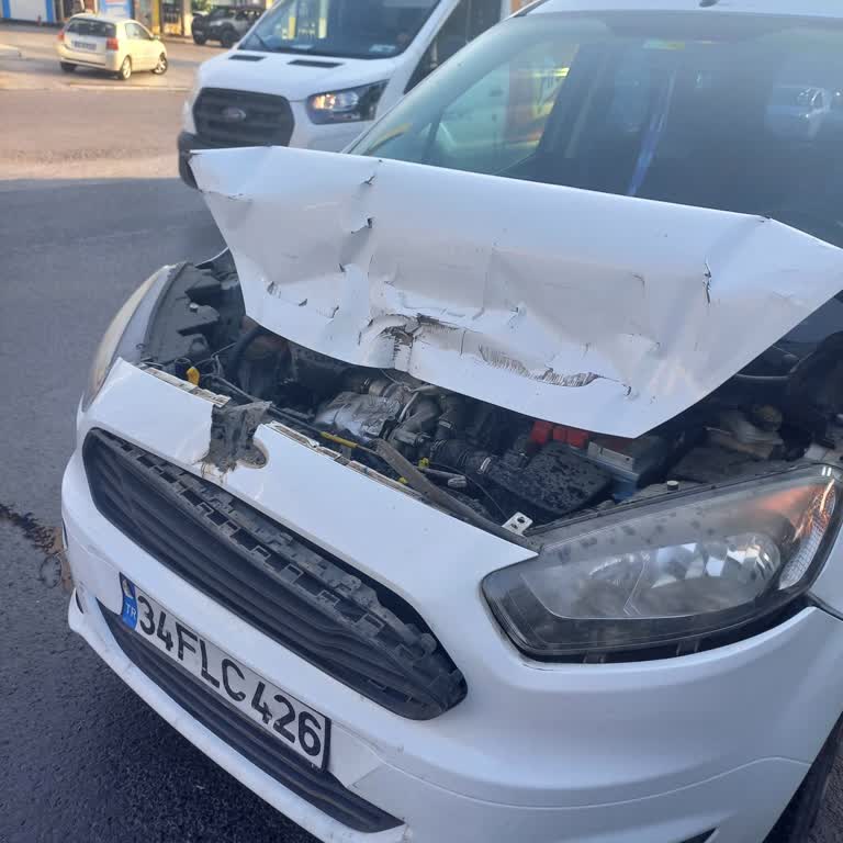 Ford Serviste Bekleyen Aracımız.