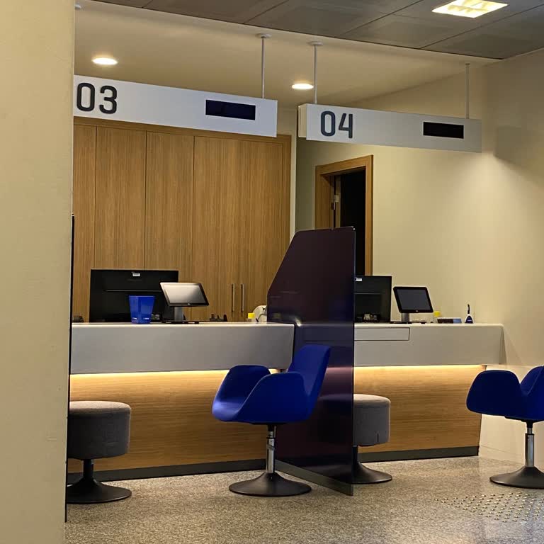 Yapı Kredi Bankası Adana Kozan Şubesinde Personel Eksikliği Ve Sorumsuzluk