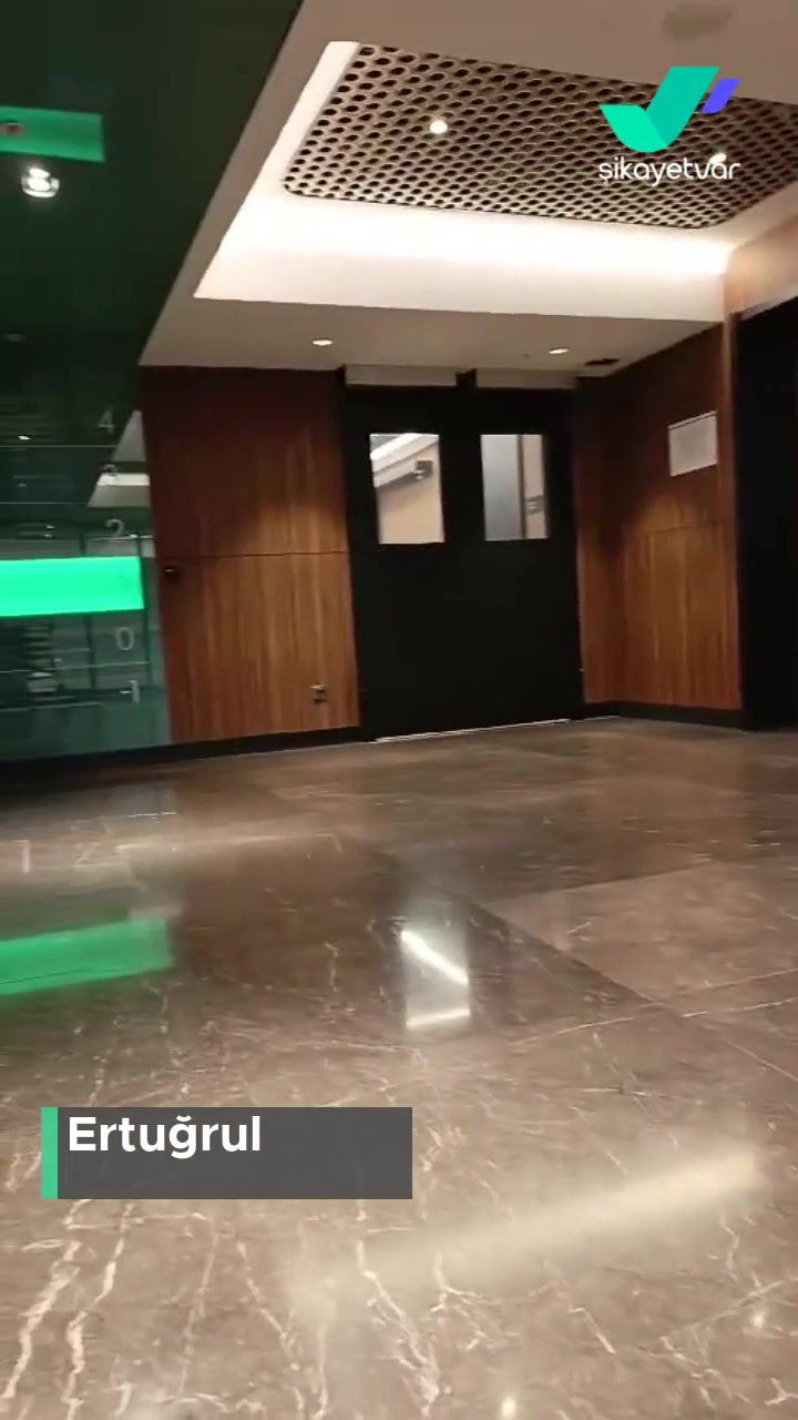 Özel Beyhekim Hastanesi Oturma Yerlerinin Eksikliği videonun kapak resmi