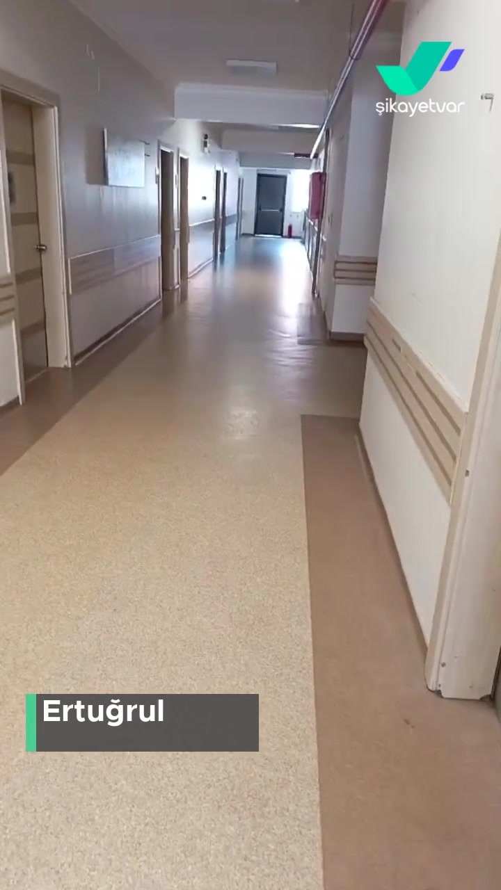 Özel Beyhekim Hastanesi Oturma Yerlerinin Azlığı! videonun kapak resmi