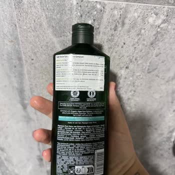 Yves Rocher Doğal Bitkisel Şampuan