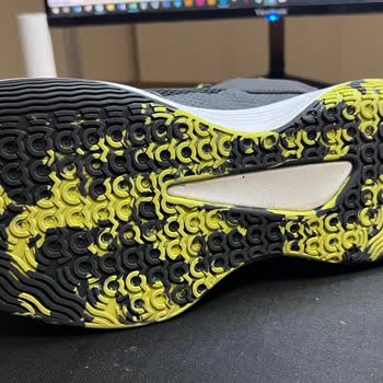 FLO Ayakkabı FLO, Lotto Marka Basketbol Ayakkabısı 3 Ayda Hüsran.