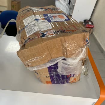 Yurtiçi Kargo Paketimi Mahvetmiş Şikayet Etmek İstiyorum