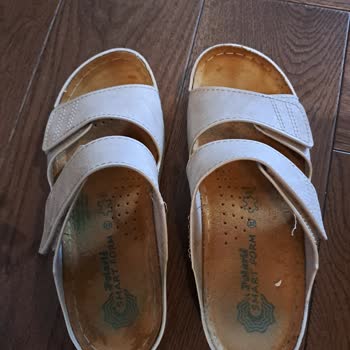 FLO Ayakkabı FLO Sandaletin Bandı 2. Giymede Koptu