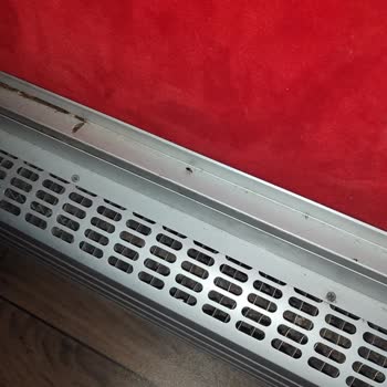 Yeni Diyarbakır Seyahat Hamam Böceği Otobüste Dolu