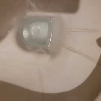 Vitra Marka Klozette Siyah Lekelenme Sorunu!