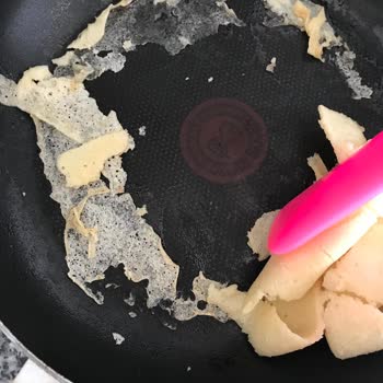 Tefal Tavalar Yapıştırmama Sözünü Tutmuyor