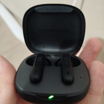 JBL Wave 300 Tws Kablosuz Kulak İçi Kulaklık Kulaklıklar Şarj Olmuyor