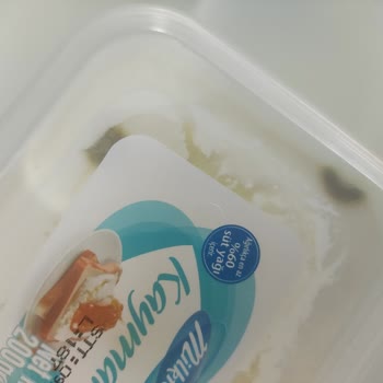 A101 Milkten Marka Kaymak Küflenmesi