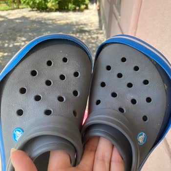 Crocs Terlik & Ayakkabı Hatalı Ürün Lütfen Yardımcı Olun