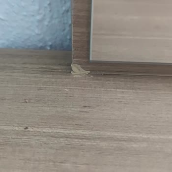 Vivense Gece Yarısı Teslim Edilen Kapı Dışarı Bırakıldı Ve Kurulmadı