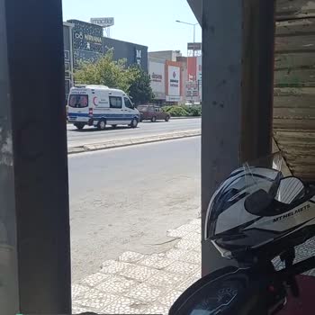İzmir Büyükşehir Belediyesi Yolcu Durakta Olmasına Rağmen Alınmaması
