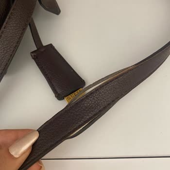 Guess 5 Ayda Soyulan Ve Her Yeri Deforme Olan Çanta!