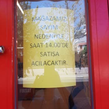 Üniversite Mahallesi Şok Market Çalışanları Hakkında...