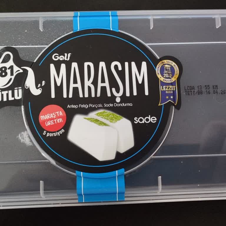 Golf Dondurma Golf Maraşım Dondurma İçindeki Parçalar