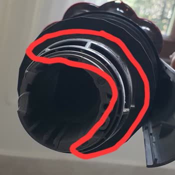 Dyson V12 Süpürge: Sağlık Tehdidi Ve Temizlik Zorluğu