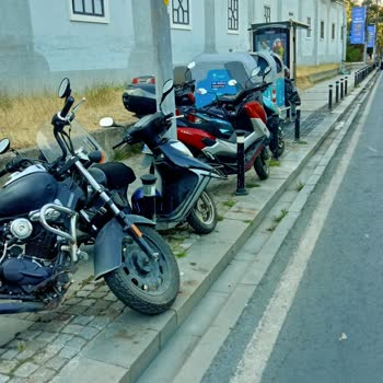 Beşiktaş Belediyesi Konteyner Ve Motor Bisiklet Sorunu