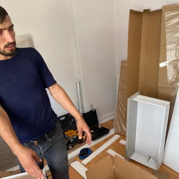 İstikbal Mağaza Çalışanları Hakkında