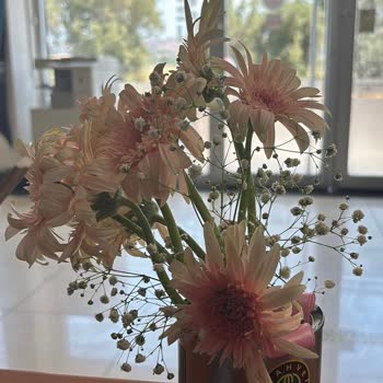 Çiçek Sepeti Alakasız Ürün Gönderdi Satıcı Yardımcı Olmadı