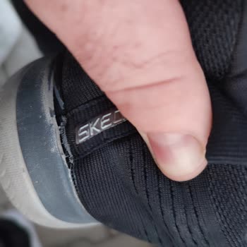 Skechers Yalı Spor'dan Aldığım Ayakkabıda Açılma Sorunu