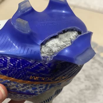 Bursa Korupark Koray Spor Krampon Hatası