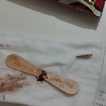 Magnum Şikayet Var Magnum Dan Tahta Parçası Cıktı
