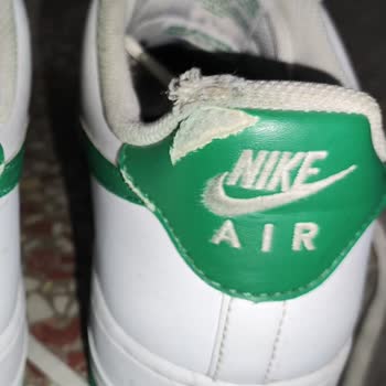 Nike Ayakkabıda Boya Soyulması Ve Dikiş Atması