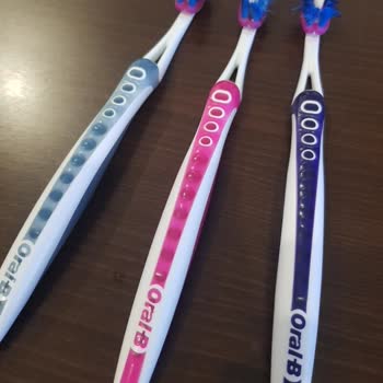 Oral B Aşınmış Diş Fırçaları