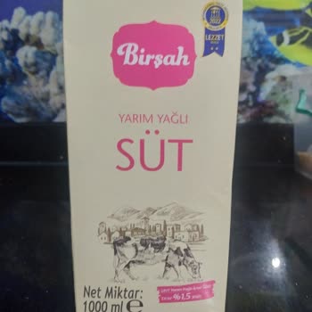 A101den Aldığım Son Tüketim Tarihi İleride Olan Bozuk Süt