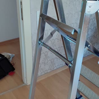 Koçtaş'tan Aldığım Merdivende İlk Kullanımda Sorun Yaşadım