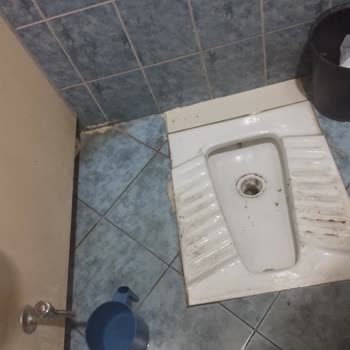 Gaziantep Üniversitesi Şahinbey Araştırma ve Uygulama Hastanesi Üniversite Hastanesinin Tuvaleti Hiç Temizlenmiyor
