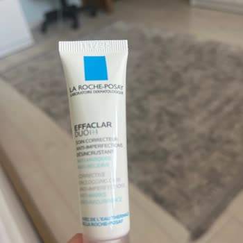 La Roche - Posay Yanlış Ürün: Yüzümü Yakan Nemlendirici