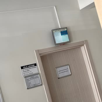 Sağlık Bakanlığı Doktorun Umurunda Bile Olmayan Hastalar