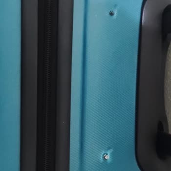 Candemir AVM'den Aldığım Valiz Kırıldı, Garanti Sorunu Yaşadım