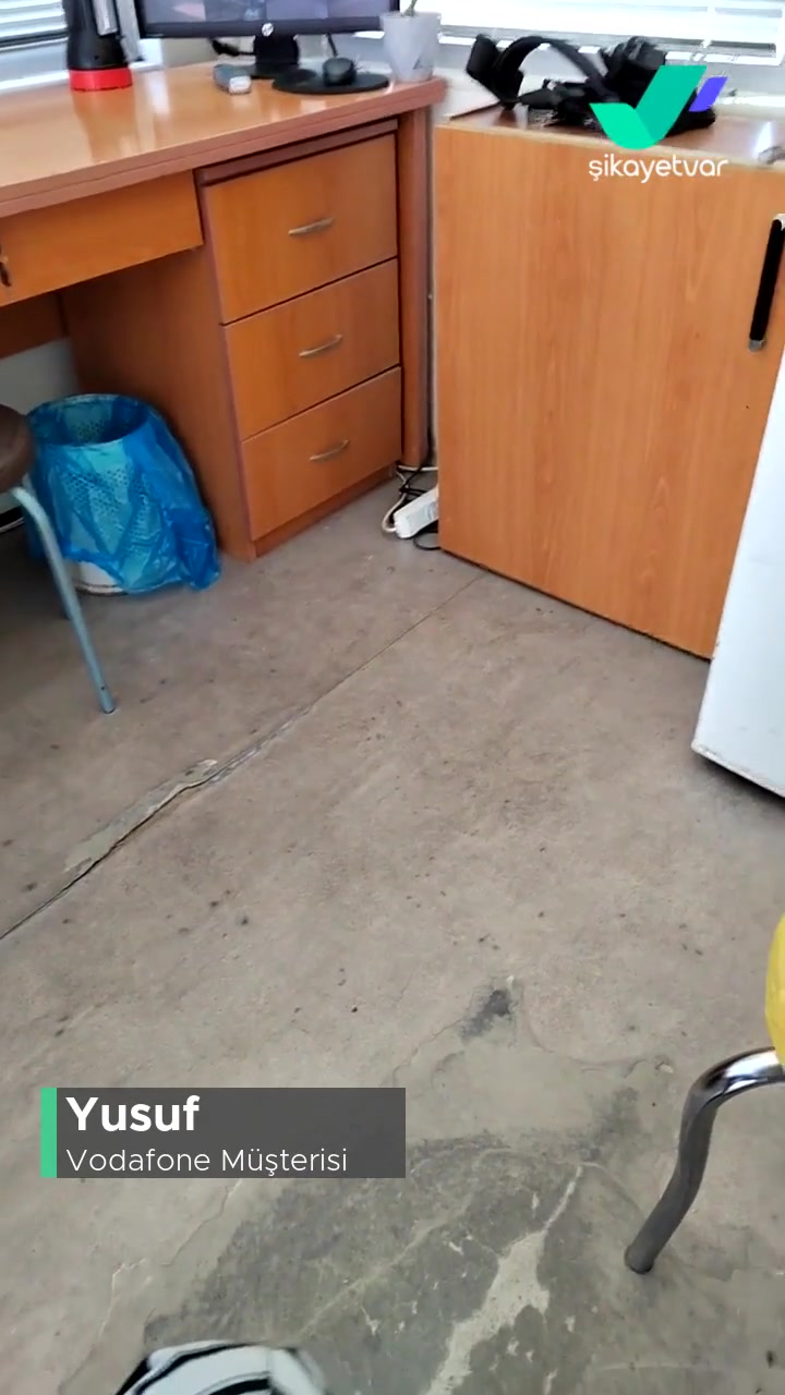 Vodafone Yeni Geçtim Cayma Bedeli Yansıtıyorlar videonun kapak resmi