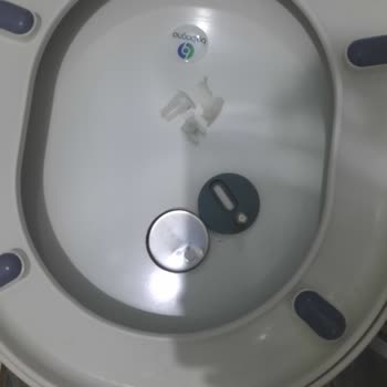 Vitra Klozet Dübelleri Kırıldı