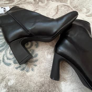 Bershka Online Alışverişinde Topuk Farklılığı Sorunu