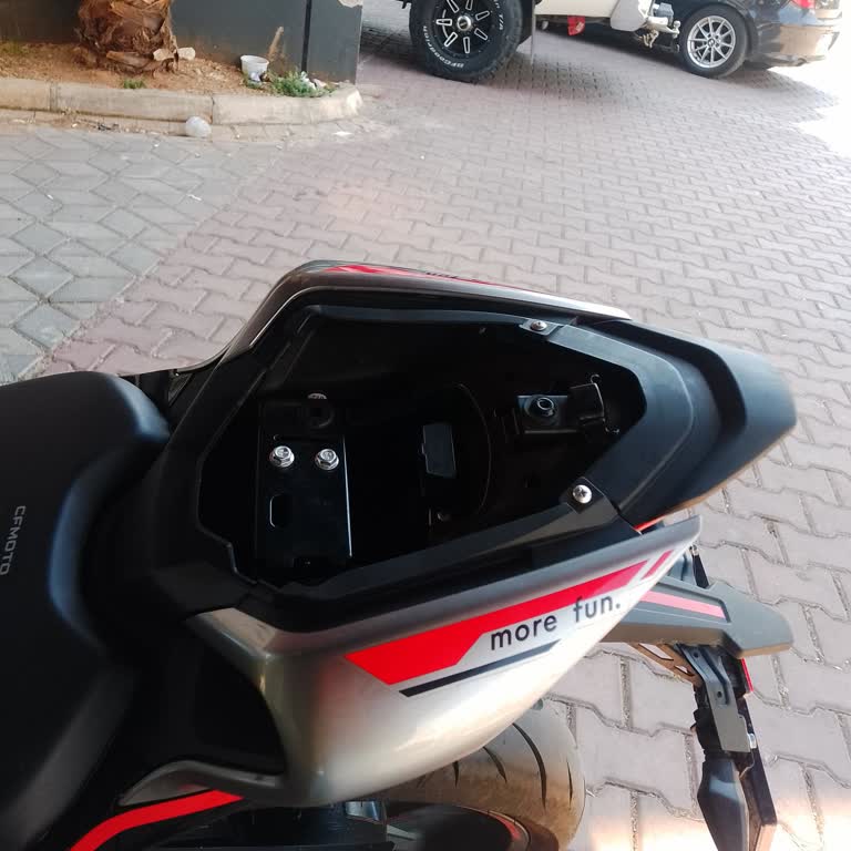 CFMOTO Arka Sele Uçması