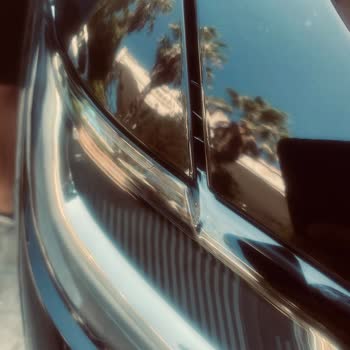 Avek Otomotiv Servis Avek Ümraniye'de Yapılan Seramik Kaplama Ve Kaput Koruma Sorunu