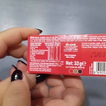 Böcekli Ülker Napoliten Çekmeceli Çikolata Hakkında
