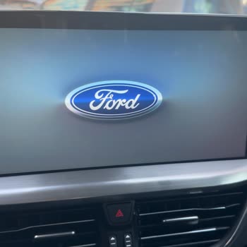 Yeni Ford Focus'ta Sürekli Yeniden Başlatma Sorunu