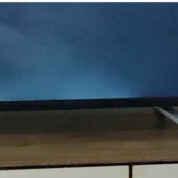 Onvo TV Kenarlarında Rahatsız Edici Işıklar Var