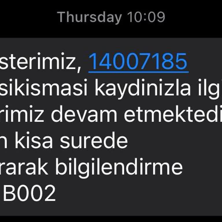Yapı Kredi Bankası ATM'ye Sıkışan Para