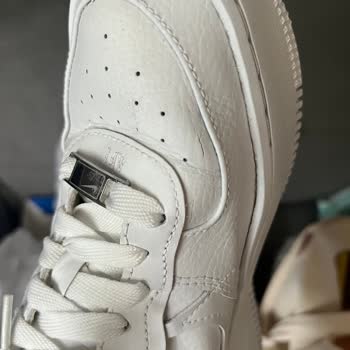 Online Lostra Ayakkabı Tamir Bakım Sorunu