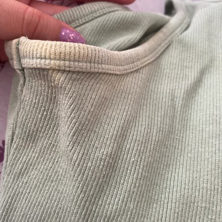 Nivea Deodorantı Koltuk Altımı Ve Kıyafetlerimi Mahvetti