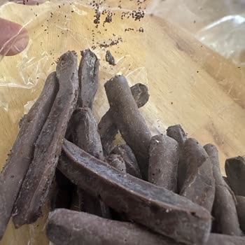 Patiswiss Çikolatalarında Böcek Ve Kurt Skandalı