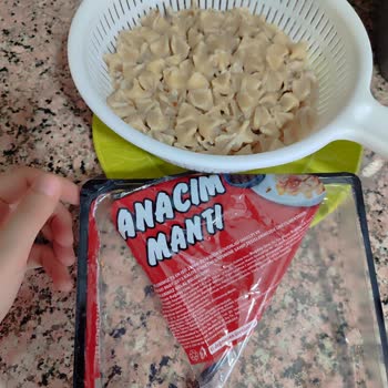 Anacım Mantı Kaynatınca Acı Oldu!